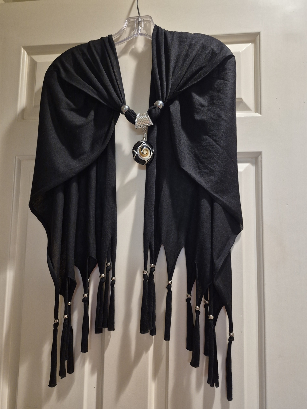 NWOT-Black W/Silver Accents Decorative Scarf W/2" Natural Stone Pendant
